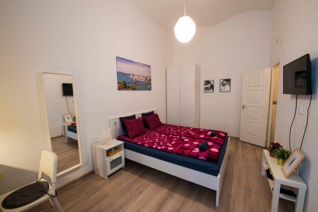 No. 11 Apartment With 2 Bathrooms Next To Railway Station Budapeste Exterior foto