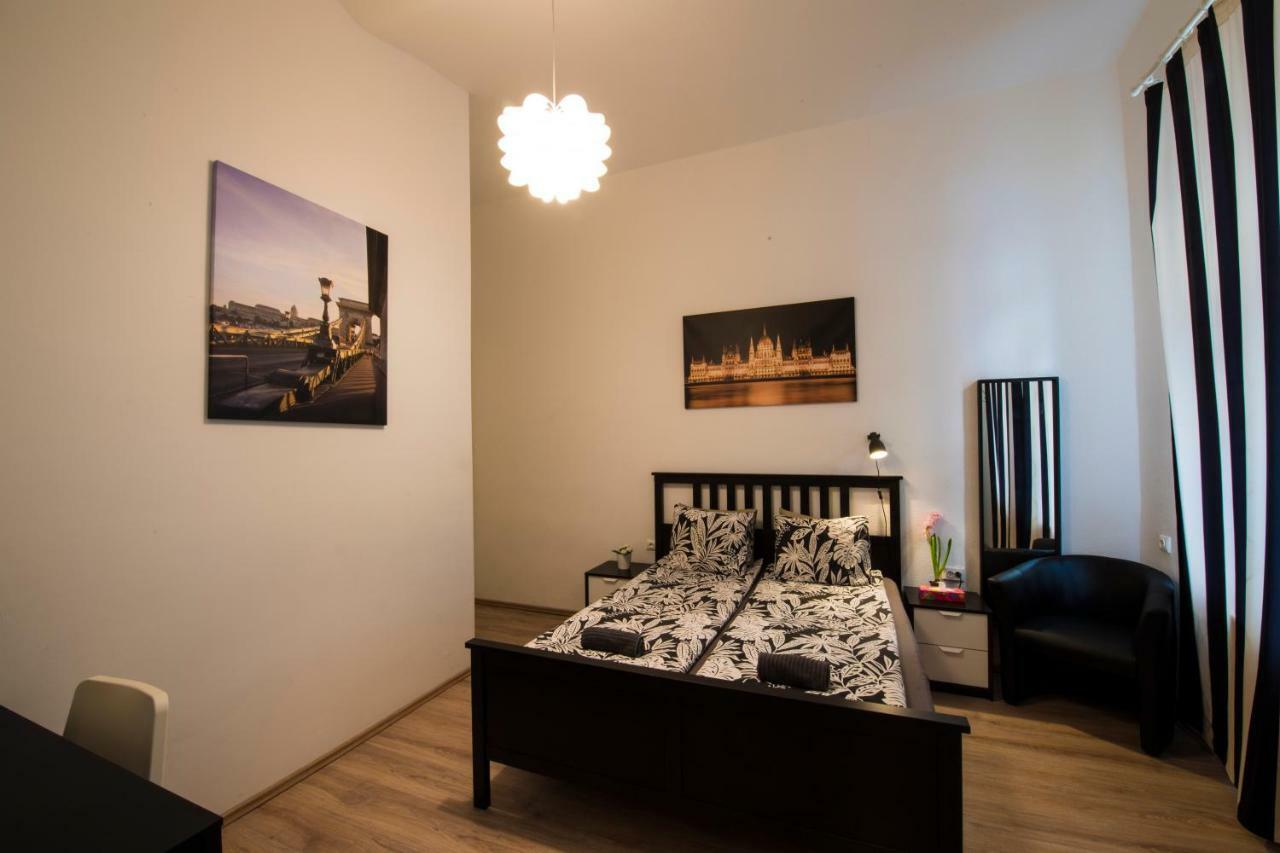 No. 11 Apartment With 2 Bathrooms Next To Railway Station Budapeste Exterior foto