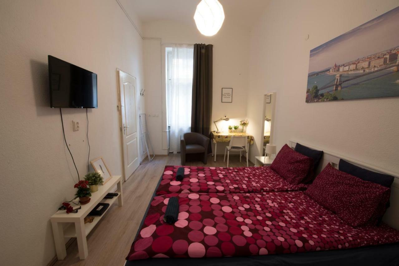 No. 11 Apartment With 2 Bathrooms Next To Railway Station Budapeste Exterior foto